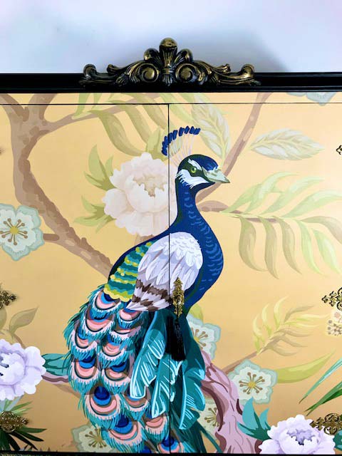 Vintage Retro Cocktail/Drinks Cabinet With Chinoiserie Peacock Design
